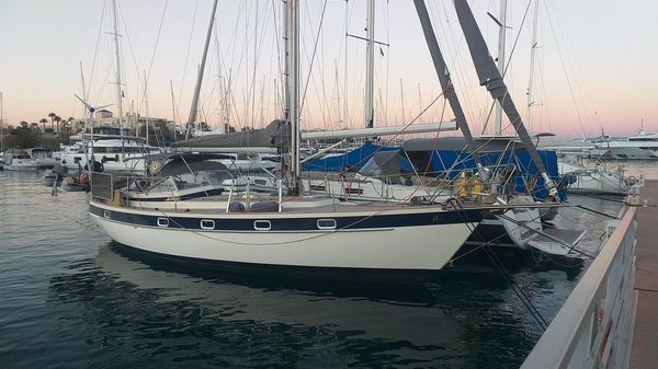 Hallberg-Rassy 38 