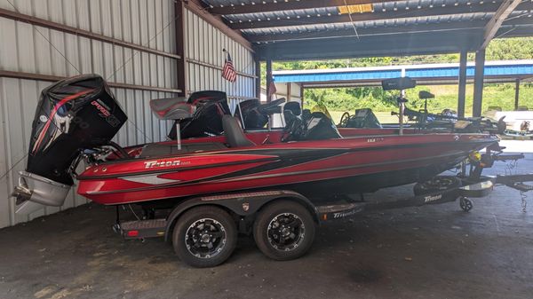 Triton 18 TRX 