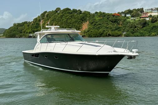 Tiara Yachts Coronet 3900 image