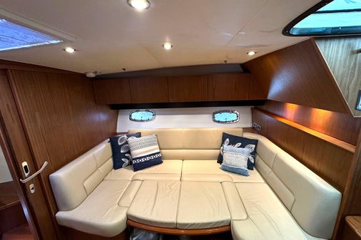 Tiara Yachts Coronet 3900 image