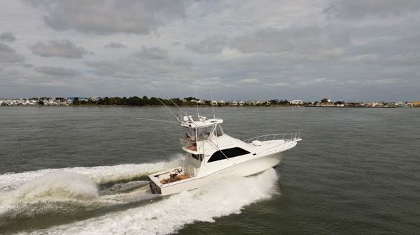 Cabo 47 Flybridge Sportfisher 