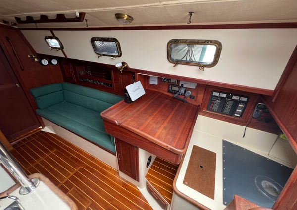 Pacific-seacraft 34 image