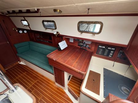 Pacific-seacraft 34 image