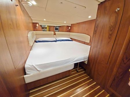 Tiara Yachts 4300 Sovran image