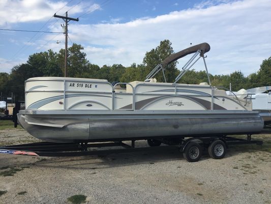 Hampton 2485 RL with trailer - main image