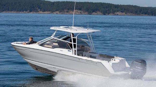 Cutwater C-24 DC