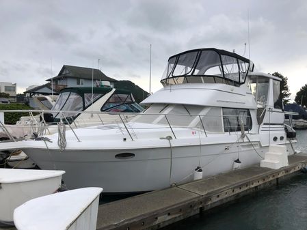 Carver 404-COCKPIT-MOTOR-YACHT image