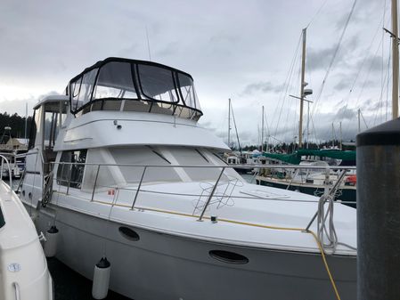 Carver 404-COCKPIT-MOTOR-YACHT image