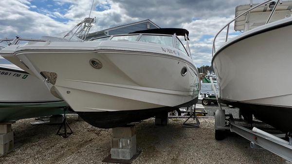 Chaparral Sunesta 224 with 200 HRS 