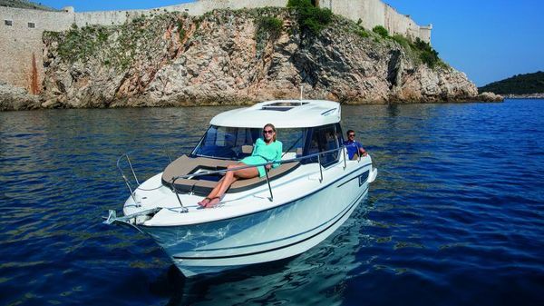 Jeanneau NC 795