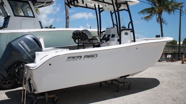 Sea Pro 219