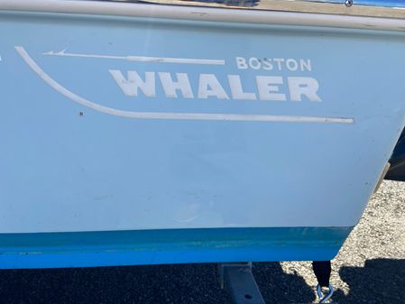 Boston-whaler 150-MONTAUK image