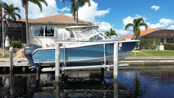 Grady-White Freedom 275 