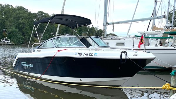 Robalo R227 Dual Console 