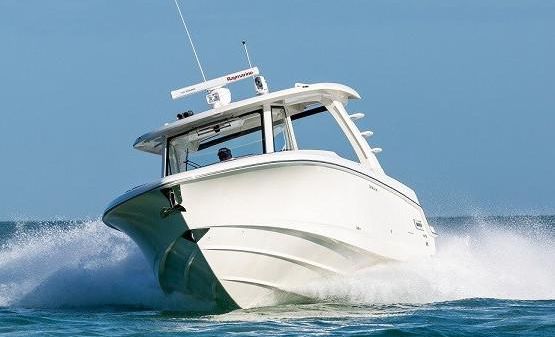 Boston Whaler 350 Realm