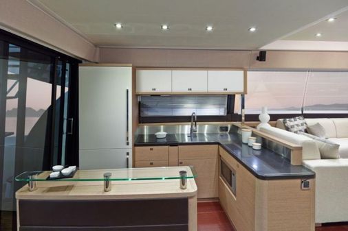 Jeanneau Prestige 620 image