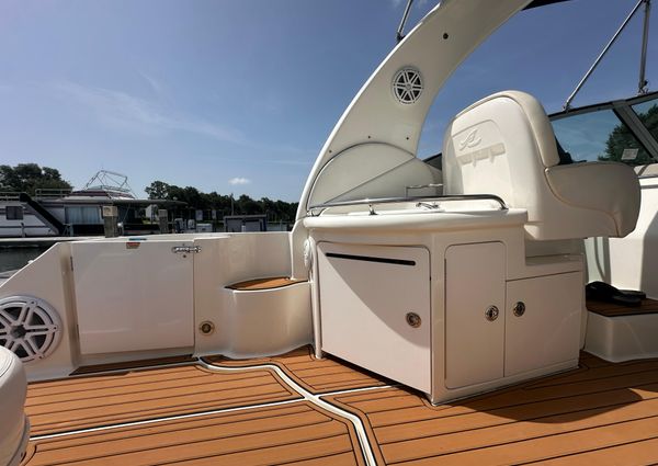 Sea Ray 340 Sundancer image