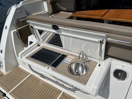 Sea Ray 400 Sundancer image