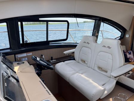 Sea Ray 400 Sundancer image