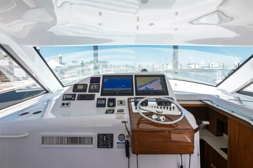 Hatteras GT45X Flybridge image