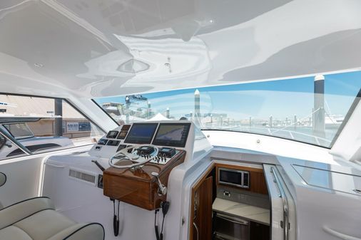Hatteras GT45X Flybridge image