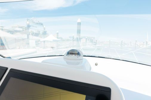 Hatteras GT45X Flybridge image