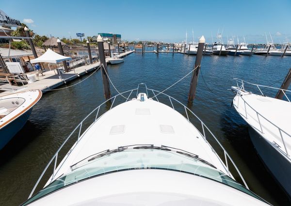 Hatteras GT45X Flybridge image