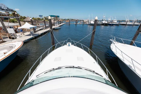 Hatteras GT45X Flybridge image
