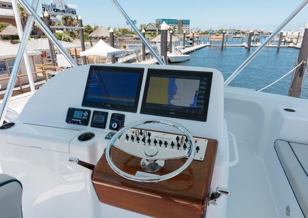 Hatteras GT45X Flybridge image