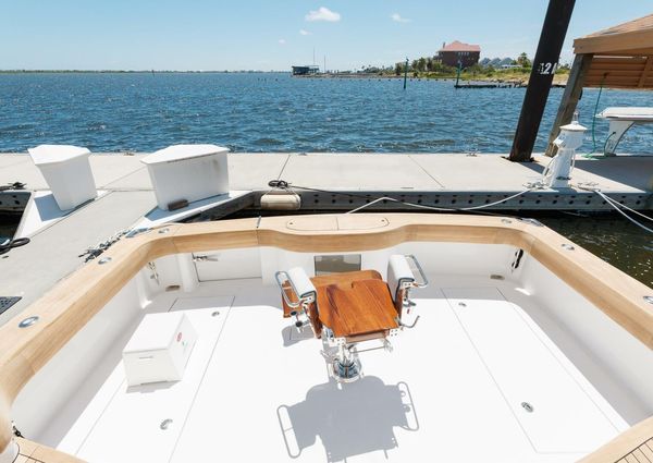 Hatteras GT45X Flybridge image