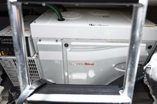 Hatteras GT45X Flybridge image