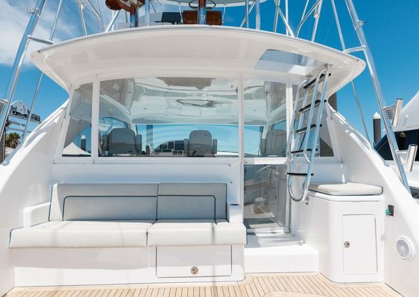 Hatteras GT45X Flybridge image