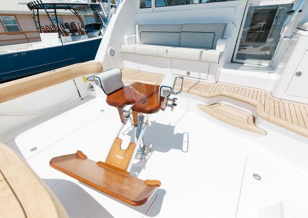 Hatteras GT45X Flybridge image