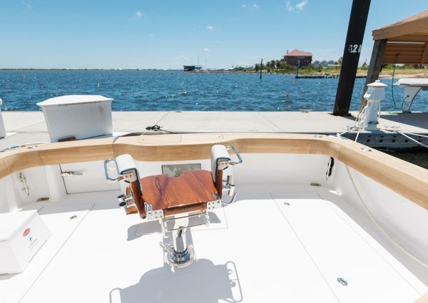 Hatteras GT45X Flybridge image