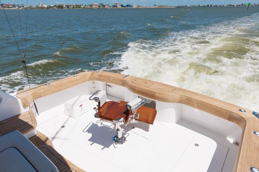 Hatteras GT45X Flybridge image