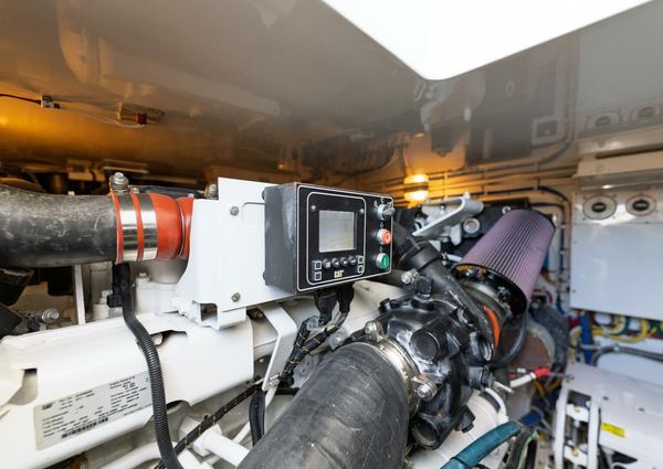 Hatteras GT45X Flybridge image