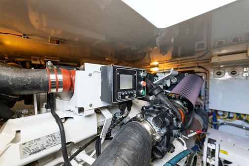 Hatteras GT45X Flybridge image