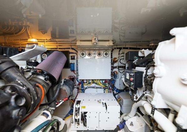 Hatteras GT45X Flybridge image