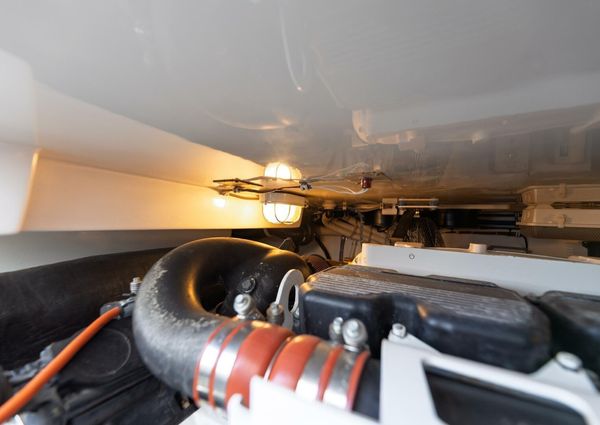 Hatteras GT45X Flybridge image