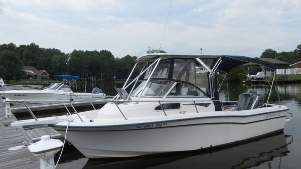 Grady-White 226