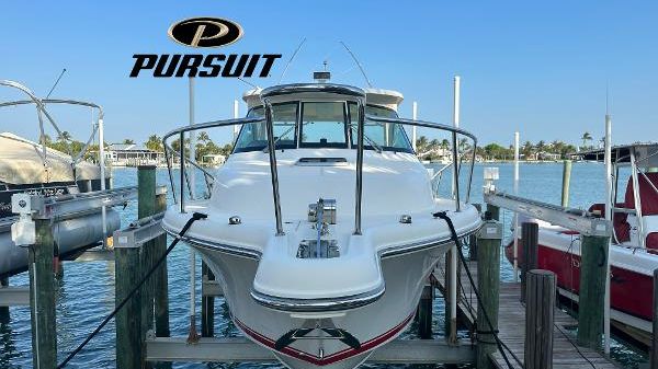 Pursuit 315 OS LOW HOURS 
