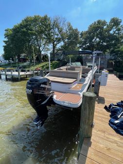 Sea Ray SDX 270 image