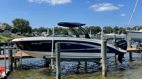 Sea Ray SDX 270