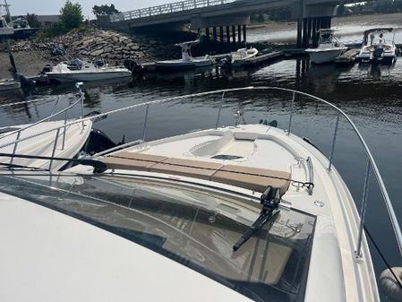 Sea-ray 350-SUNDANCER-COUPE image