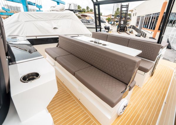 De Antonio Yachts D32 OPEN image