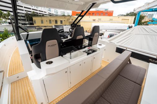 De Antonio Yachts D32 OPEN image