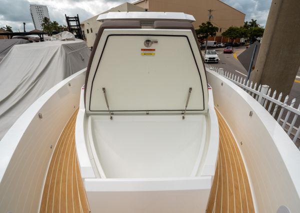 De Antonio Yachts D32 OPEN image