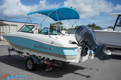 Nauticstar 203DC-SPORT-DECK image