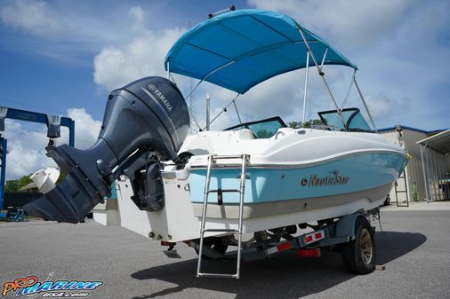 Nauticstar 203DC-SPORT-DECK image