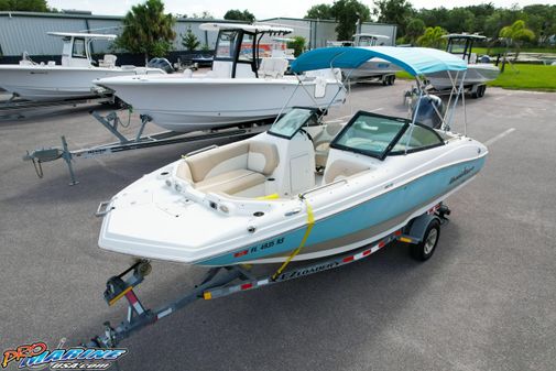 Nauticstar 203DC-SPORT-DECK image